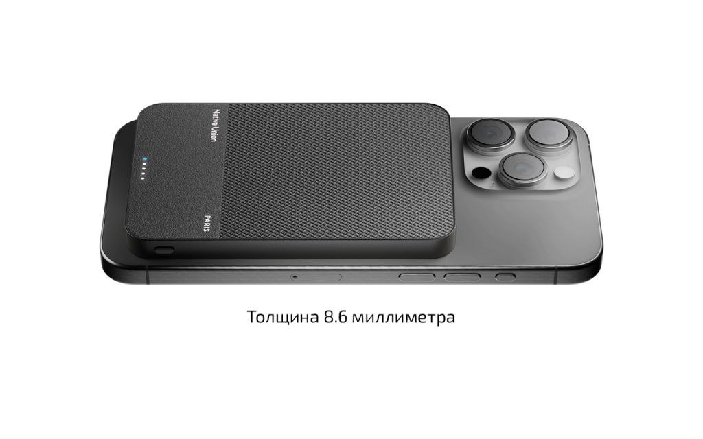 26689-904NativeUnionClassicPowerBank-5.jpg